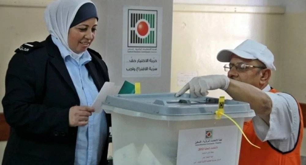 لجنة الانتخابات الفلسطينية تغلق باب تسجيل الناخبين تمهيدا للانتخابات التشريعية والرئاسية