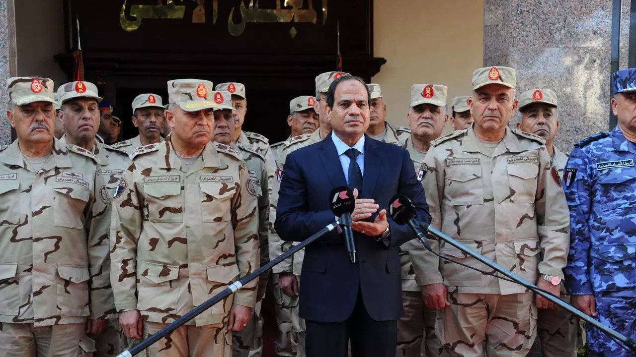 واشنطن تعلن عن صفقة أسلحة مع مصر وتتعهّد بالضغط عليها في ملف حقوق الإنسان