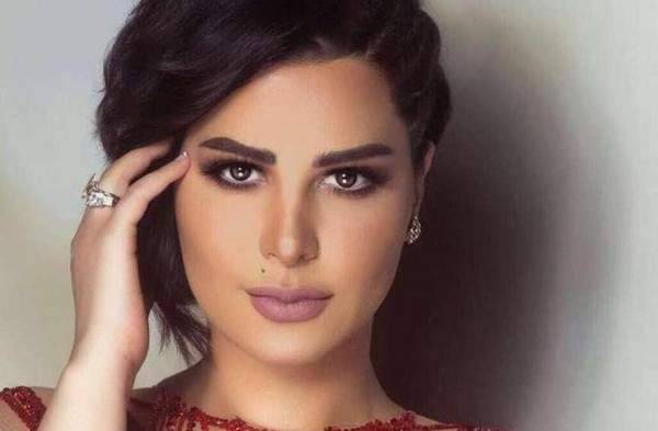 شمس الكويتية تلامس العالمية عبر كليب "شيزوفرينيا" بثمان جوائز