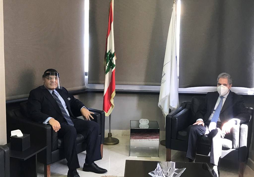 ماذا بحث وزني مع سفير مصر ؟