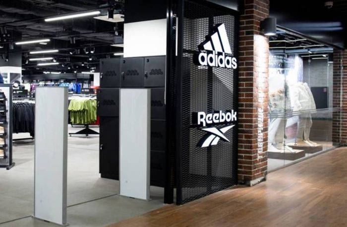 مجموعة AZADEA تستحوذ على حقوق امتياز وتشغيل ADIDAS و REEBOK في لبنان