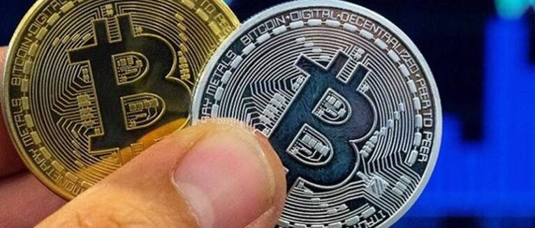 بتكوين تهبط 6% إلى ما يقل عن 55 ألف دولار