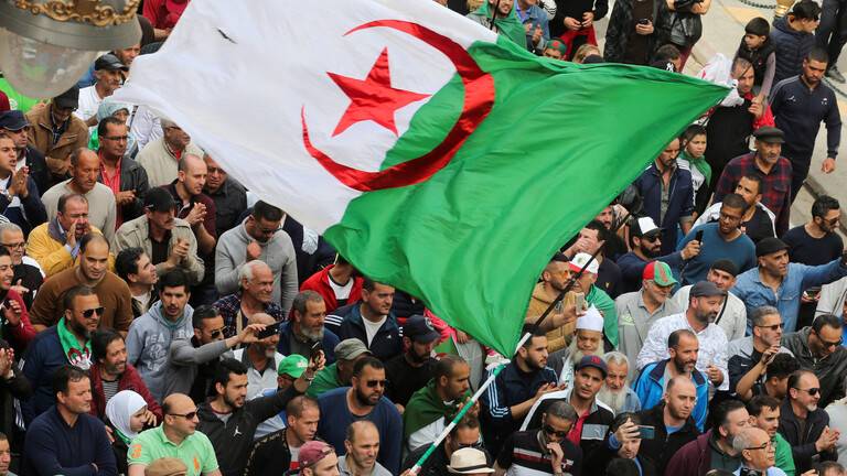 الجزائر.. الإفراج عن خالد درارني ورشيد نكاز في إطار العفو الرئاسي