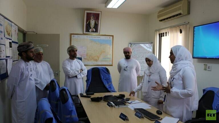 سلطنة عمان تدعو المواطنين والمقيمين إلى عدم السفر "إلا للضرورة القصوى"