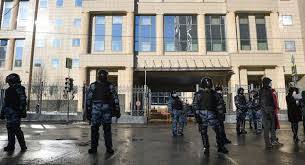 توافد الدبلوماسيين الغربيين إلى محكمة موسكو لحضور جلسة محاكمة نافالني