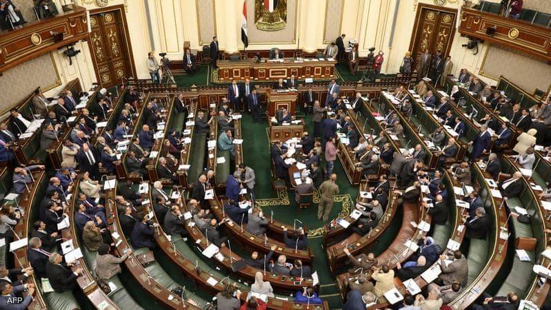 قانون الأحوال الشخصية الجديد يثير جدلا في المجتمع المصري