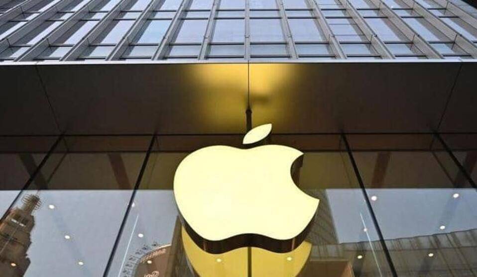 شركة apple تتفوق على samsung في سوق الهواتف الذكية لأول مرة من 2016