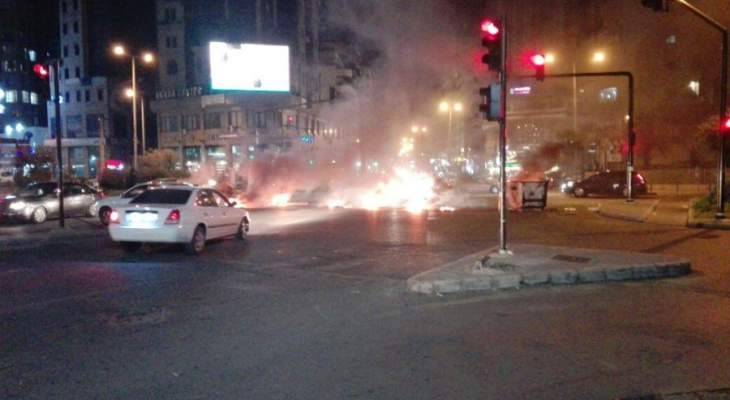 محتجون قطعوا الطريق عند كنيسة مار مخايل الشياح