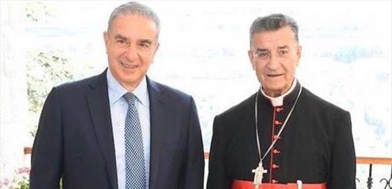فرعون: التأييد المطلق لمواقف الراعي