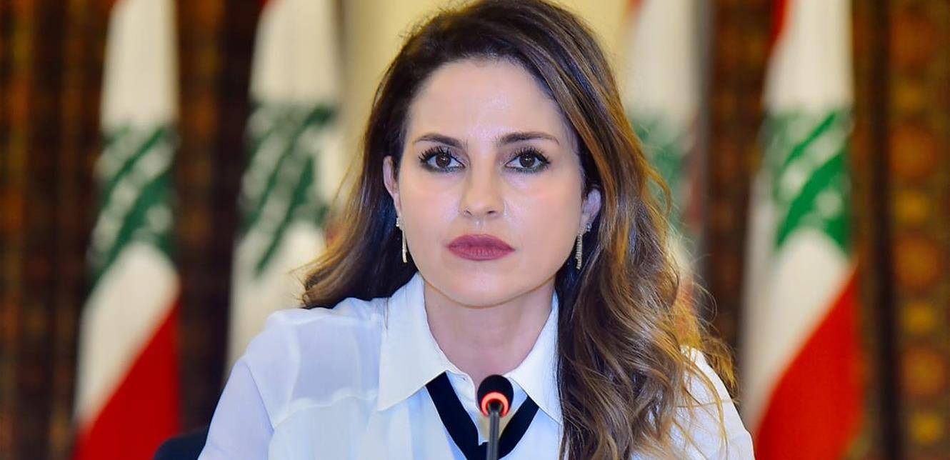 تغريدة لافتة من عبد الصمد عن إعادة فتح البلد.. هذا ما قالته