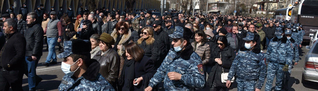 الرئيس الأرميني يرفض إقالة رئيس الأركان والمعارضة تدعو الجيش للانتفاض