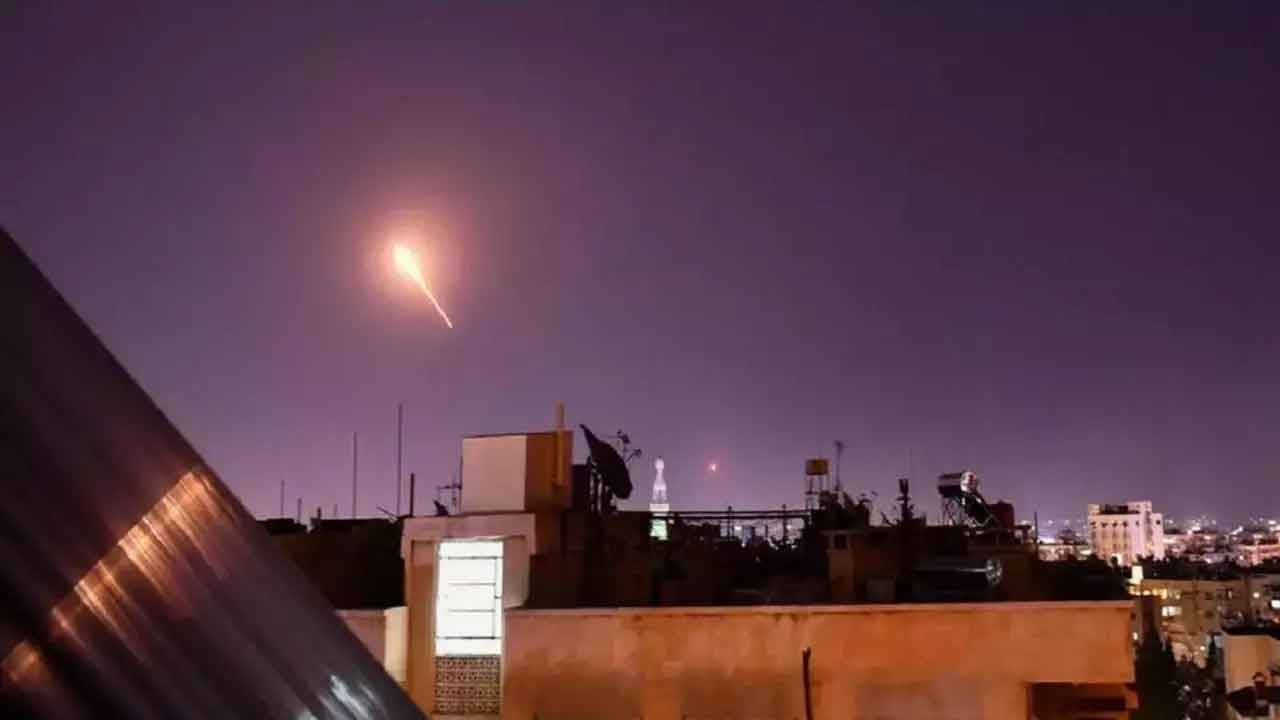 الجيش السوري تصدّى لعدوان اسرائيلي في محيط دمشق