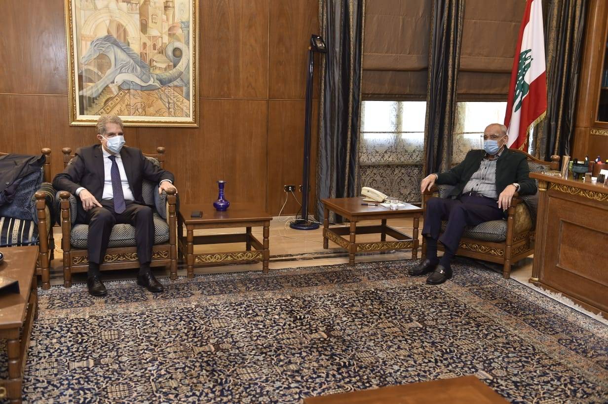 بري التقى وزني وتابع  الكارثة البيئية التي تطاول الساحل اللبناني: لتقديم شكوى ضد الكيان "الاسرائيلي" وتحميله المسؤوليات