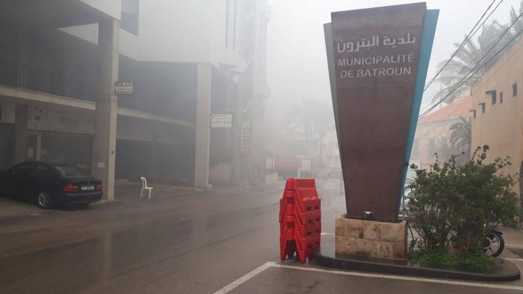 حريق داخل مبنى في البترون