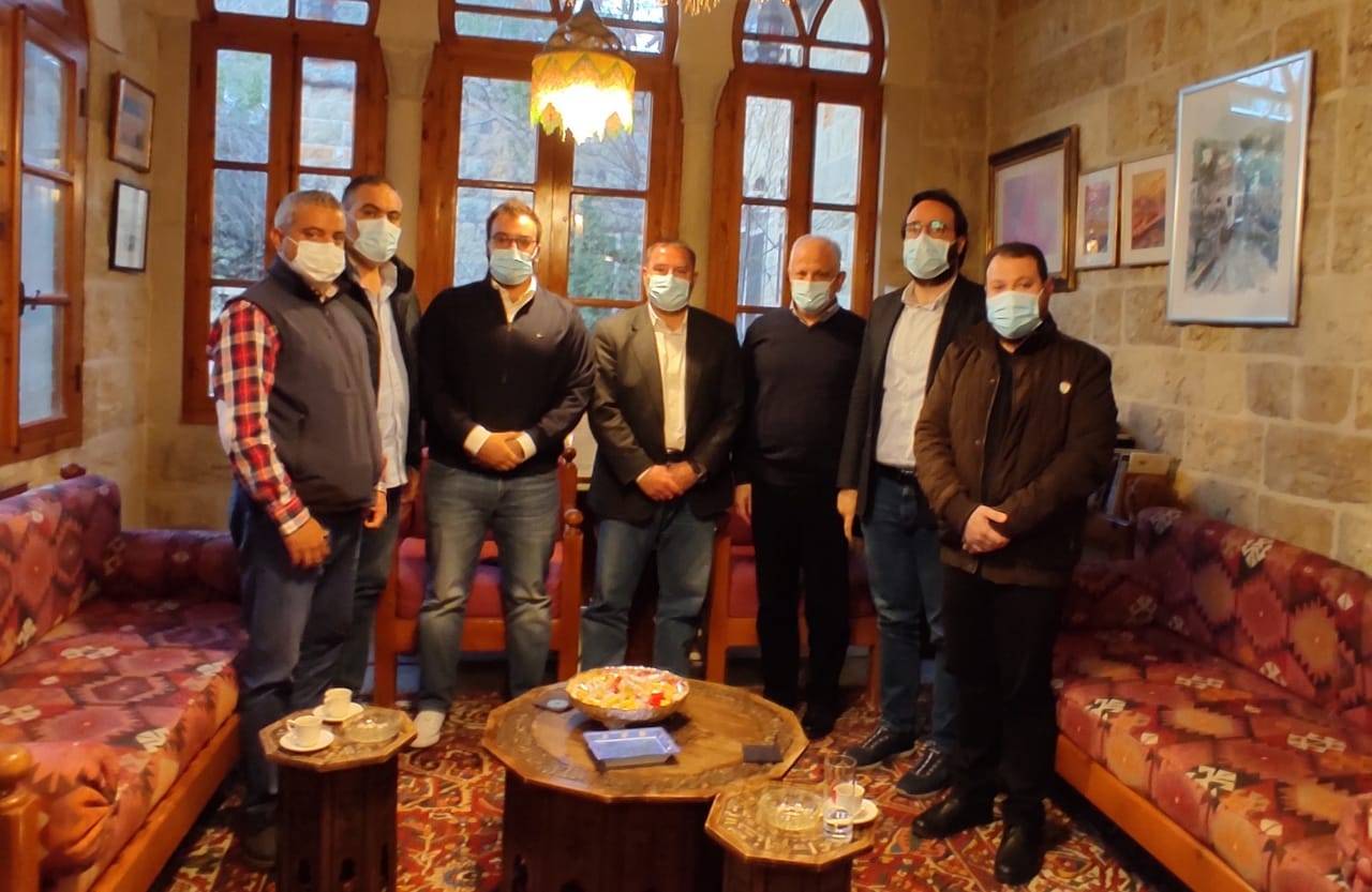 وفد تجمع رجال الأعمال في الجنوب: للاسراع في اطلاق العمل بالبطاقة التموينية