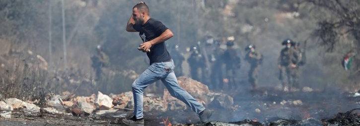 إصابة 3 فلسطينيين برصاص جيش الاحتلال واعتقال آخر في الضفة