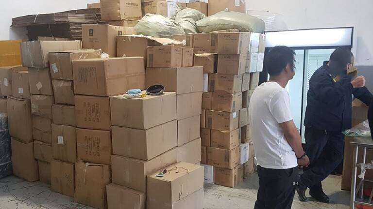 الانتربول يصادر آلاف الجرعات من لقاح كورونا الزائف في الصين وجنوب إفريقيا