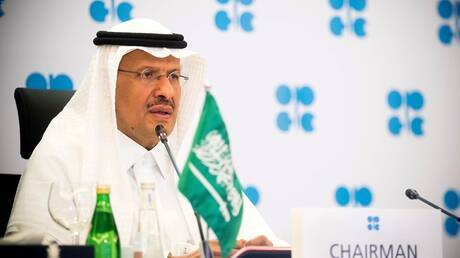وزير الطاقة السعودي: الرياض لا تتعجل إنهاء خفض النفط الطوعي