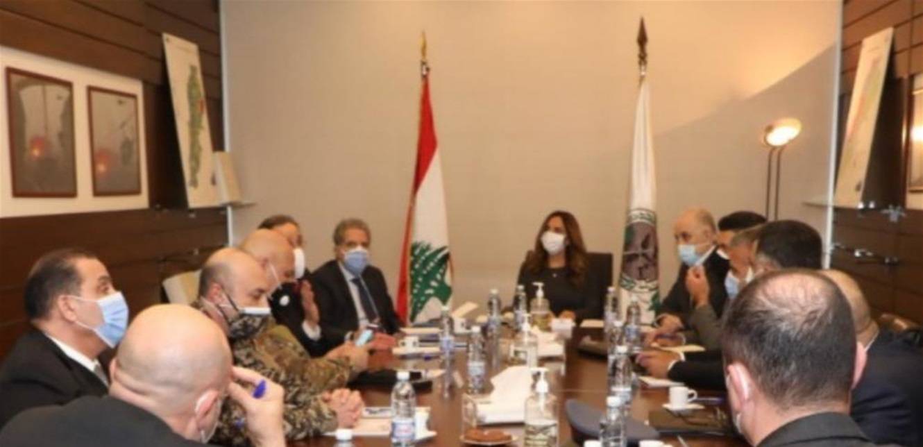 اجتماع في وزارة الدفاع ناقش موضوع مكافحة التهريب والإحتكار