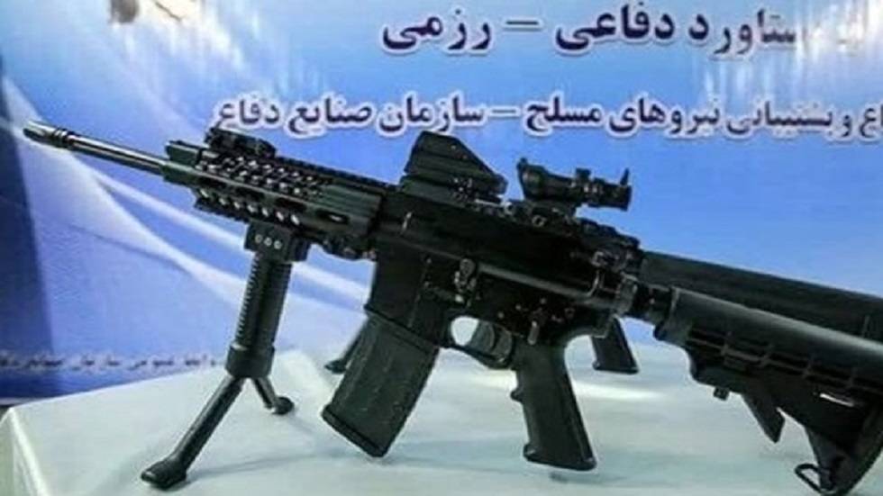 الدفاع الإيرانية تزيح الستار عن 