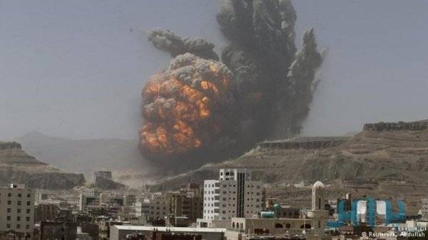 انفجارات عنيفة تهز العاصمة اليمنية صنعاء