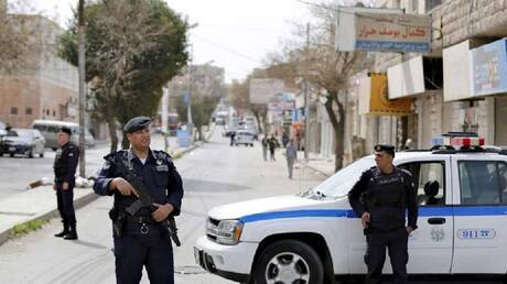 الأردن.. أب يقتل طفلتيه في البادية الجنوبية ويفر