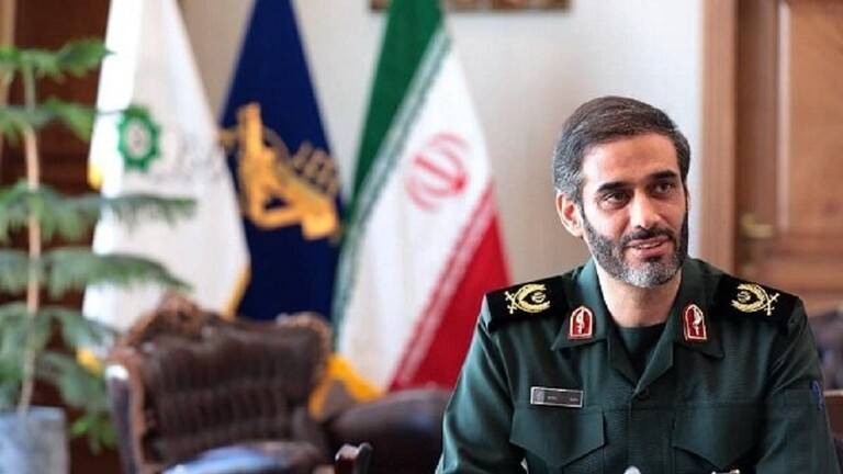 قائد بارز في الحرس الثوري الإيراني يستقيل استعدادا لخوض السباق الرئاسي