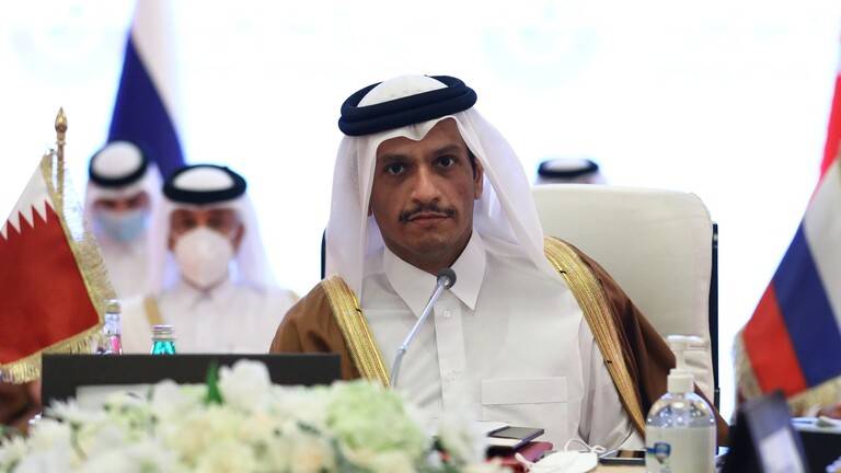 كيف ردّ وزير الخارجية القطري على إمكانية حدوث "تحرك في المياه الراكدة" بين الدوحة ودمشق؟
