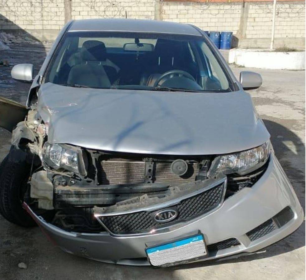 ضبط دراجة مسروقة وسيارة مسروقة بعد فرار سائقها