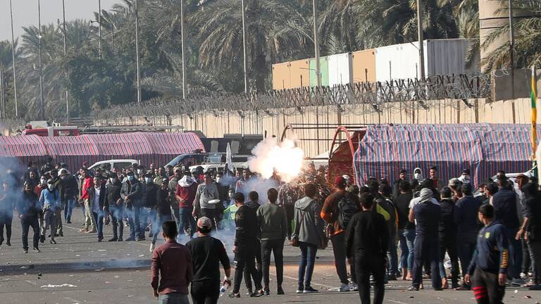 هل تمّ تخفيض الإعانات المالية للدبلوماسيين بالسفارة الاميركية في بغداد؟