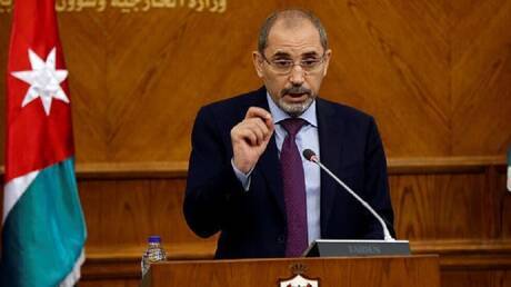 الأردن يبحث مع الصين تزويده بلقاح كورونا بأسرع وقت ممكن