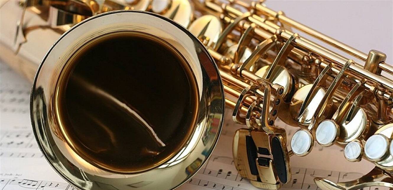 وفاة فنانة عربية واكتشاف جثمانها بعد يومين.. الجيران أبلغوا الشرطة بعد انبعاث رائحة من منزلها