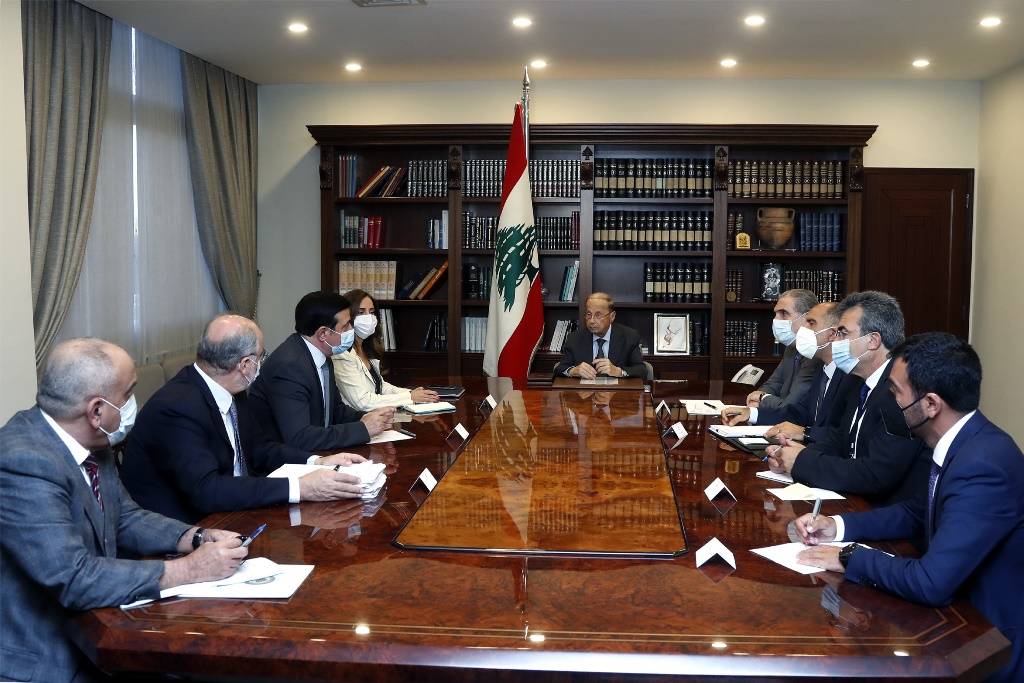 عون يرأس اجتماعاً للبحث في أوضاع مرفأ بيروت