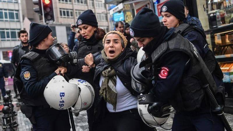 لماذا يصرّ أردوغان على حظر حزب الشعوب الديمقراطي المعارض؟