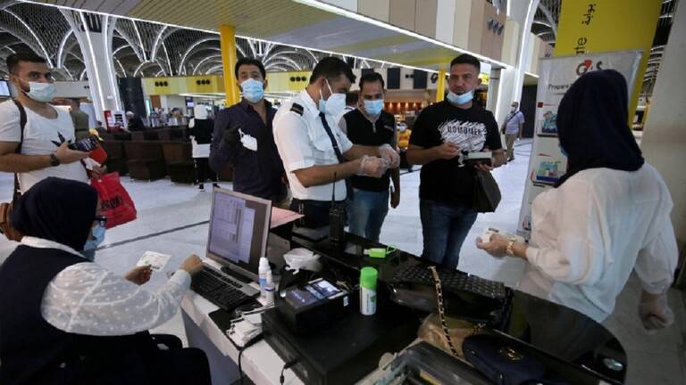 إيران تمنع دخول الأجانب القادمين من العراق جوا