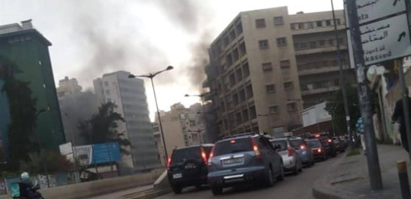 تحطيم سوبرماركت..هذا ما يحصل في شوارع بيروت