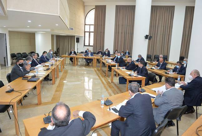 الكهرباء : حكاية «إبريق الزيت» وتقاذف الاتهامات تحت قبّة البرلمان