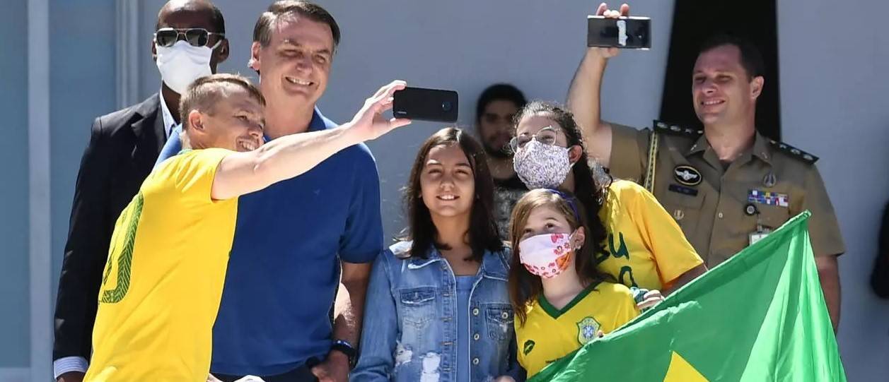 البرازيل تسجل أكثر من 100 ألف إصابة بكورونا في رقم قياسي يومي