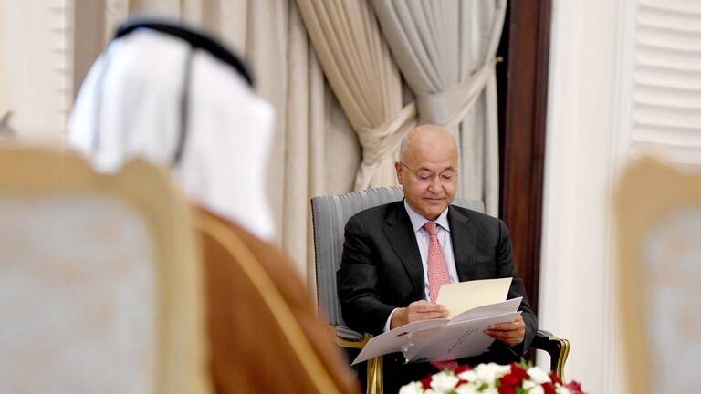 الرئيس العراقي يتسلم رسالة خطية من أمير قطر