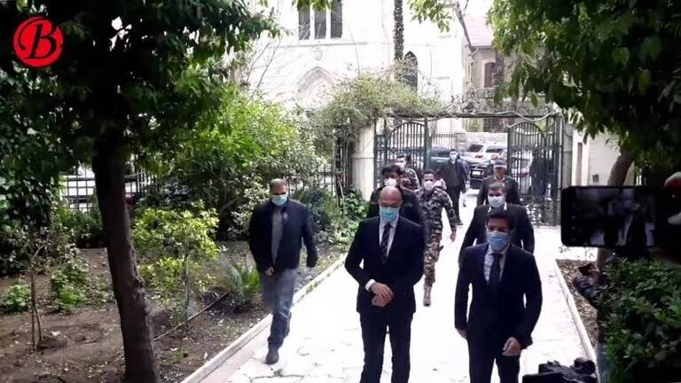 وزير الصحة في دمشق.. والأسد يوجّه بإرسال 25 طناً من الأوكسجين كدفعة أولى  إلى لبنان