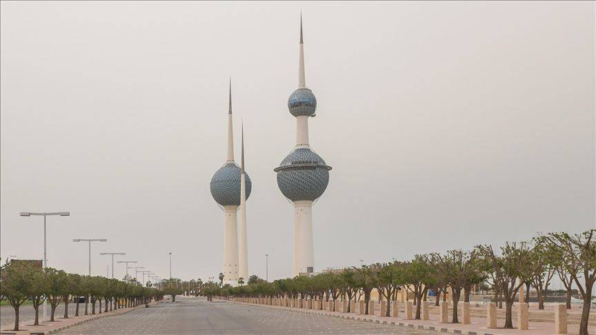 الكويت تخفف حظر التجوال ساعة وتلغي الحجر الصحي لهؤلاء