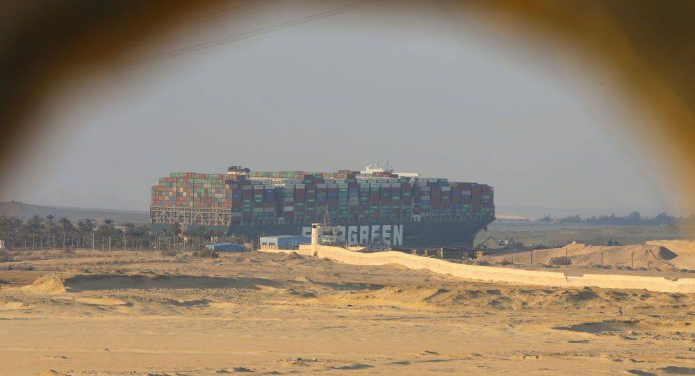 رئيس هيئة قناة السويس: حدث ما كنا نخشاه خلال عملية قطر السفينة الجانحة