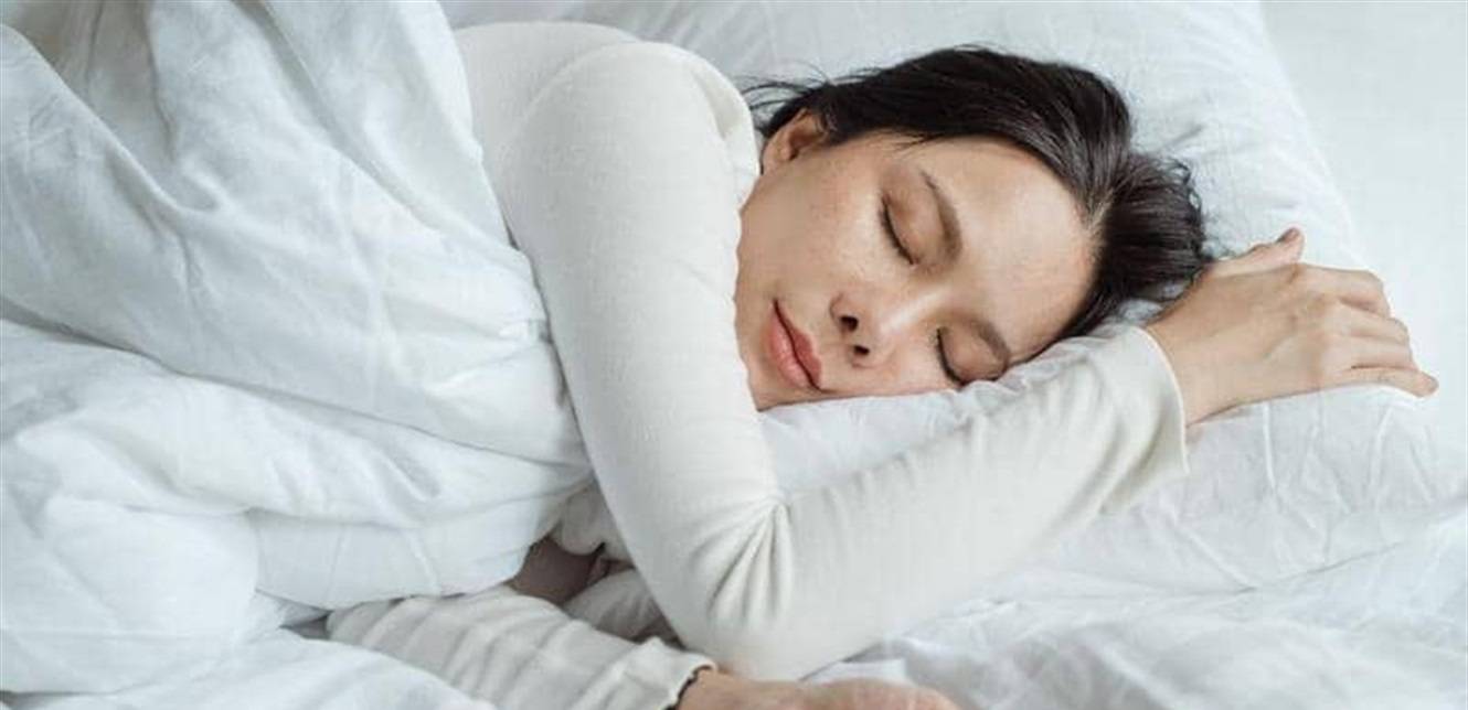 لمساعدة الجسم على نوم أفضل.. 8 طرق 