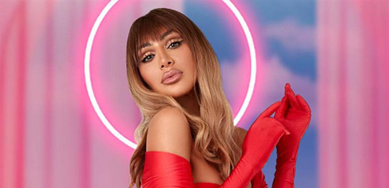 مايا دياب تحصد الملايين بـ”الكعب العالي”