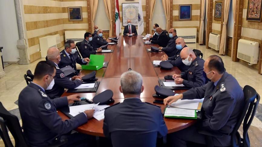 اجتماع في الداخلية بحث في أوضاع السجون والنظارات وأماكن التوقيف