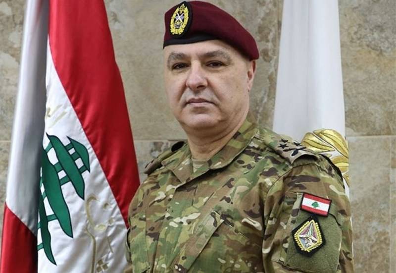 قائد الجيش استقبل السفير الهولندي ونجاة رشدي