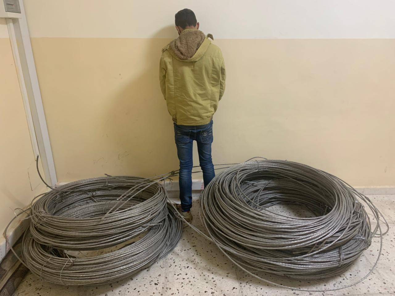 توقيف سارق أسلاك كهربائية وضبط 200 كلغ من الالومنيوم