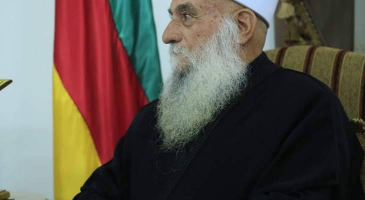 نصر الدين الغريب إتصل بالرئيسين عون ولحود معايداً بالفصح المجيد