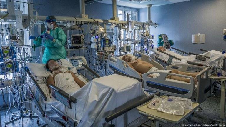 فرنسا تسجل ارتفاعا آخر في عدد مرضى كوفيد-19 في الرعاية المركزة