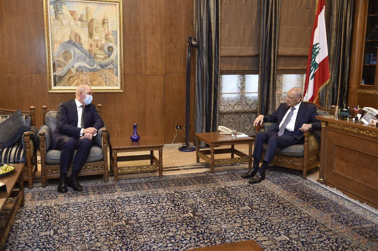 بري هنأ اللبنانيين بالفصح وإستقبل السفير الهولندي والنائبة الحريري